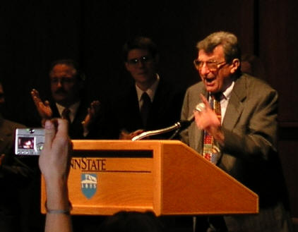 Joe Paterno campaigning for George W. Bush 2004