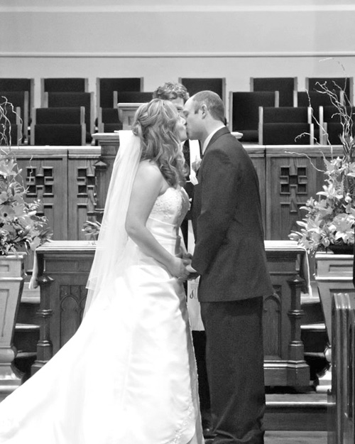 Wedding photo poor black and white conversion